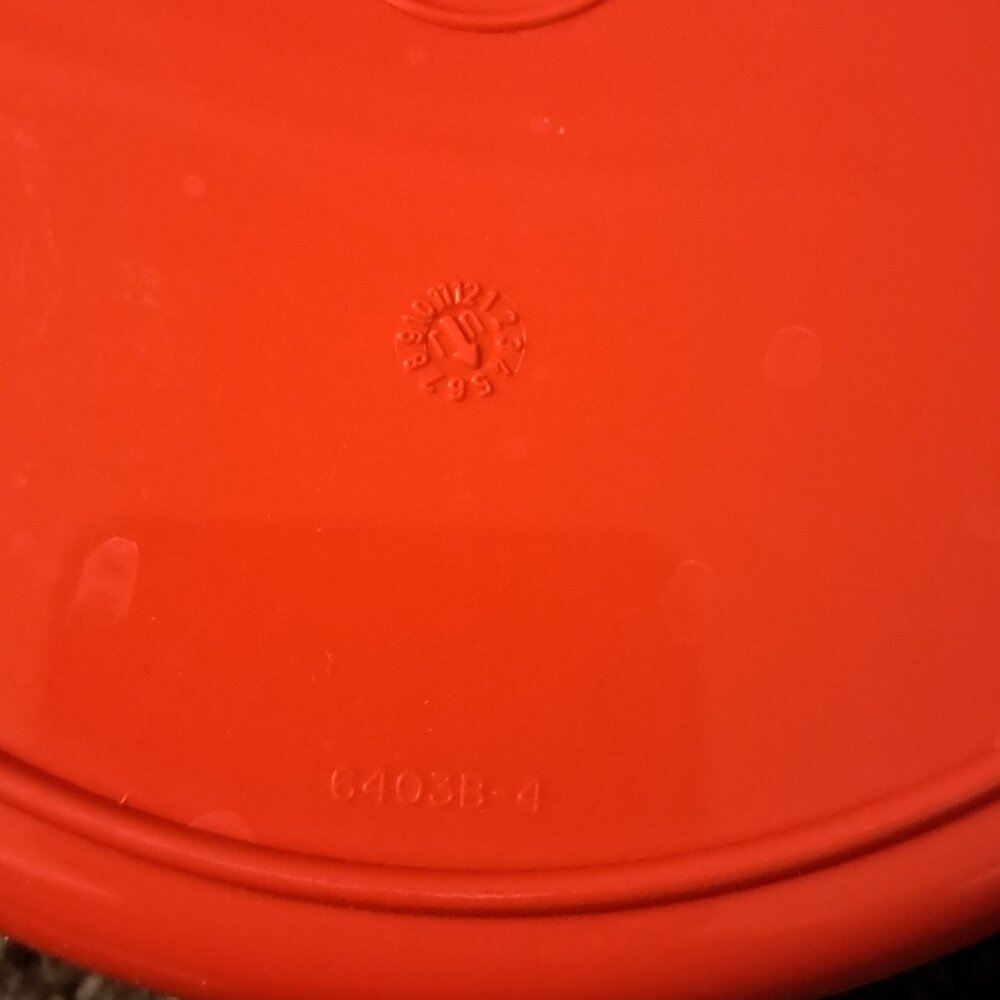 Disney Mickey Mouse Tupperware 2 500ml 6 inch diameter bowls with lids 6403B-4&5 - Picture 2 of 9